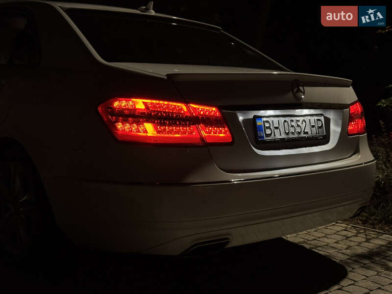 Седан Mercedes-Benz E-Class 2012 в Одессе