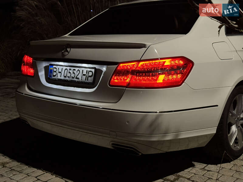 Седан Mercedes-Benz E-Class 2012 в Одессе