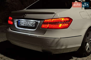 Седан Mercedes-Benz E-Class 2012 в 
