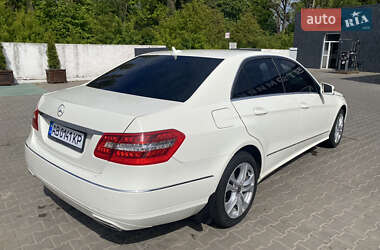 Седан Mercedes-Benz E-Class 2012 в 