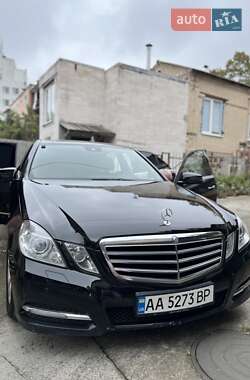 Седан Mercedes-Benz E-Class 2012 в  фото 21 Седан Mercedes-Benz E-Class 2012 в