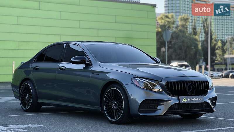 Седан Mercedes-Benz E-Class 2017 в Киеве
