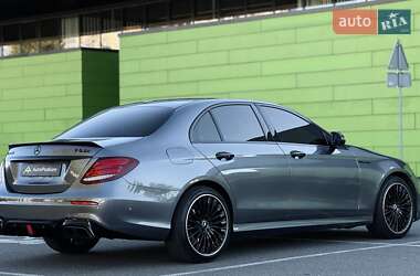 Седан Mercedes-Benz E-Class 2017 в 