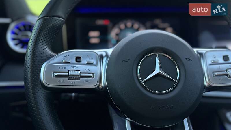Седан Mercedes-Benz E-Class 2017 в Киеве