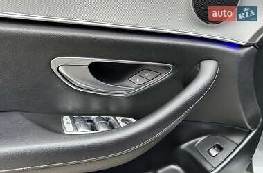 Седан Mercedes-Benz E-Class 2016 в 