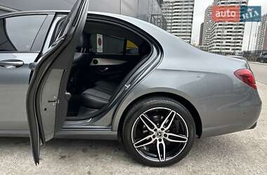 Седан Mercedes-Benz E-Class 2016 в 