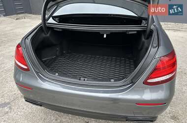 Седан Mercedes-Benz E-Class 2016 в 