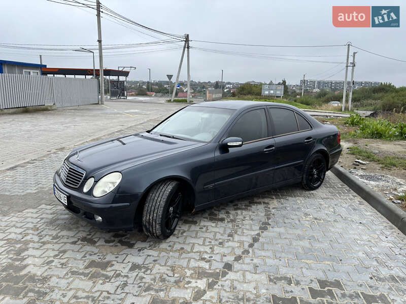 Седан Mercedes-Benz E-Class 2003 в Львові фото 3 Седан Mercedes-Benz E-Class 2003 в Львові