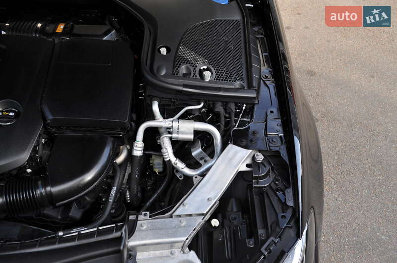 Седан Mercedes-Benz E-Class 2018 в Києві