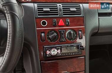Седан Mercedes-Benz E-Class 1999 в 