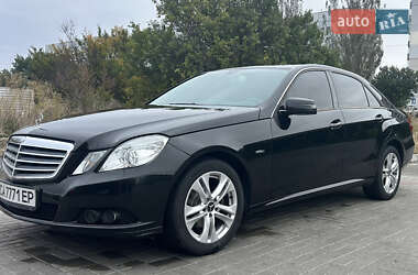 Седан Mercedes-Benz E-Class 2009 в 