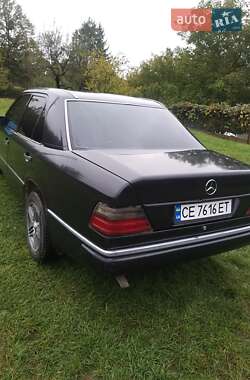 Седан Mercedes-Benz E-Class 1992 в 