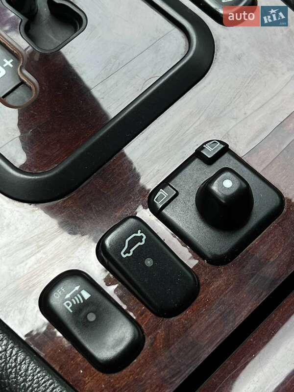 Седан Mercedes-Benz E-Class 2000 в Николаеве