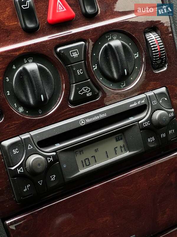 Седан Mercedes-Benz E-Class 2000 в Николаеве