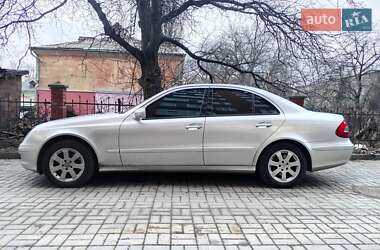 Седан Mercedes-Benz E-Class 2007 в 