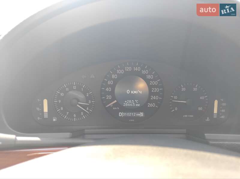Седан Mercedes-Benz E-Class 2007 в Черновцах