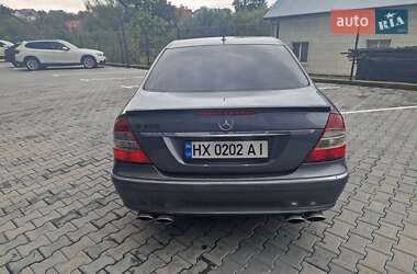 Седан Mercedes-Benz E-Class 2008 в 