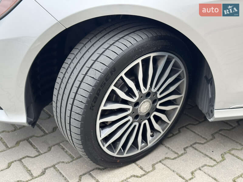 Седан Mercedes-Benz E-Class 2014 в Звягелі