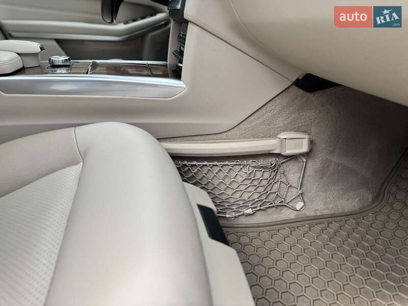 Седан Mercedes-Benz E-Class 2014 в Звягелі