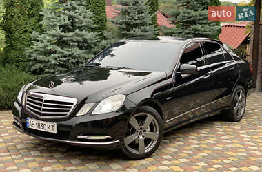 Седан Mercedes-Benz E-Class 2011 в Ивано-Франковске