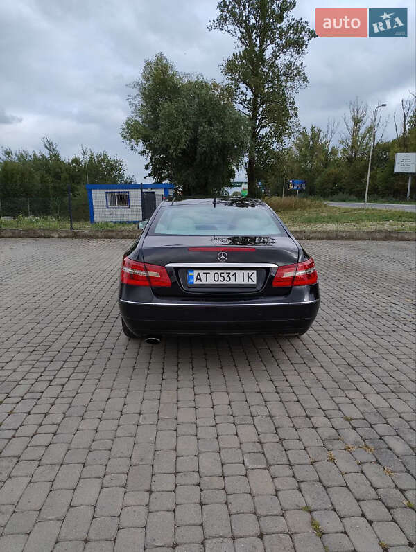 Купе Mercedes-Benz E-Class 2010 в Ивано-Франковске фото 4 Купе Mercedes-Benz E-Class 2010 в Ивано-Франковске
