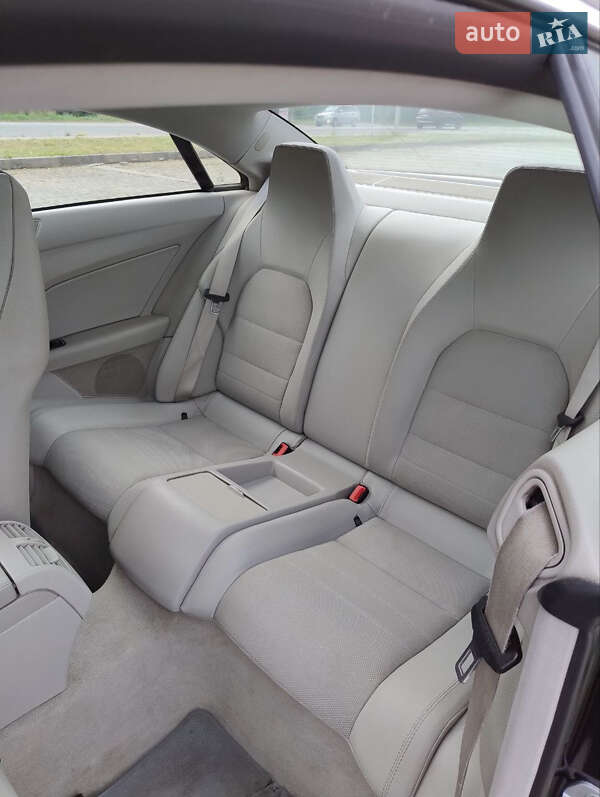 Купе Mercedes-Benz E-Class 2010 в Ивано-Франковске фото 13 Купе Mercedes-Benz E-Class 2010 в Ивано-Франковске