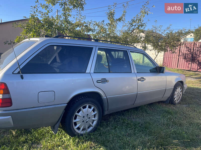 Універсал Mercedes-Benz E-Class 1994 в Житомирі фото 2 Універсал Mercedes-Benz E-Class 1994 в Житомирі