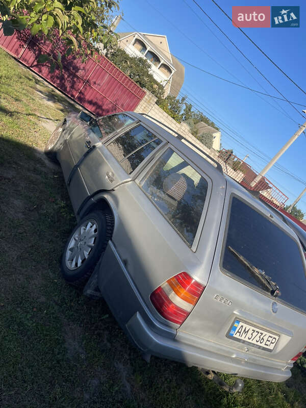 Універсал Mercedes-Benz E-Class 1994 в Житомирі фото 8 Універсал Mercedes-Benz E-Class 1994 в Житомирі