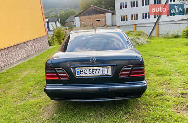 Седан Mercedes-Benz E-Class 2001 в 