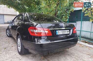 Седан Mercedes-Benz E-Class 2010 в 