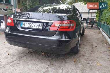 Седан Mercedes-Benz E-Class 2010 в 