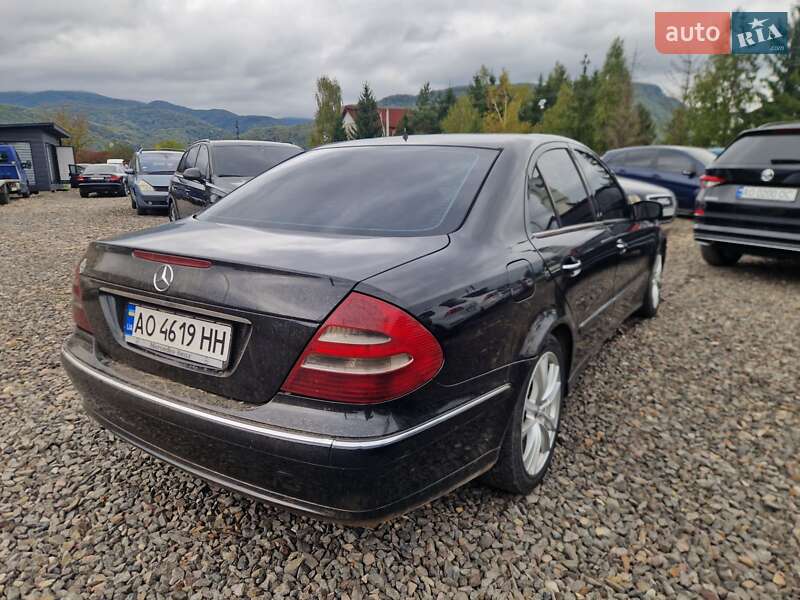 Седан Mercedes-Benz E-Class 2003 в Хусті