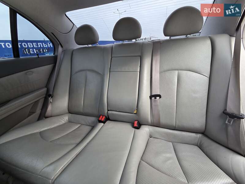 Седан Mercedes-Benz E-Class 2003 в Тернополі