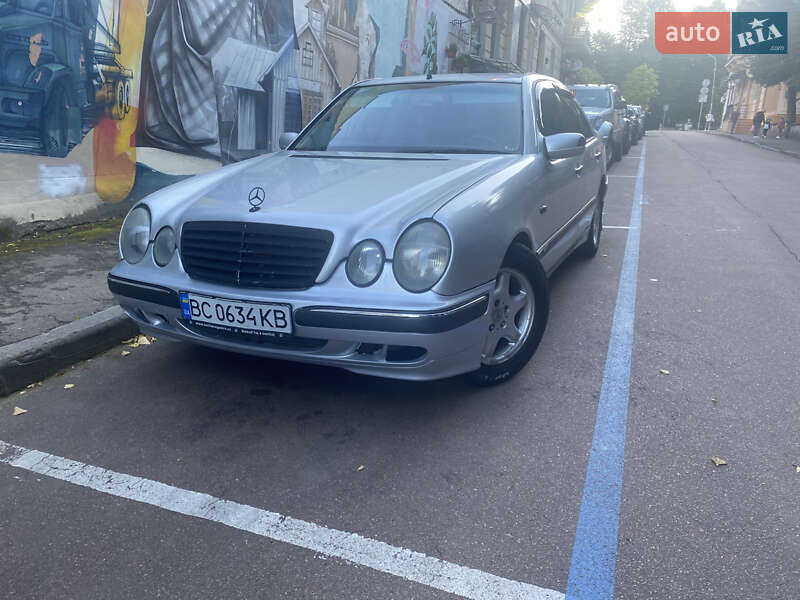 Mercedes-Benz E-Class 1996