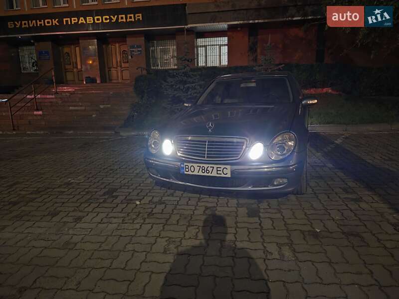 Седан Mercedes-Benz E-Class 2003 в Тернополі