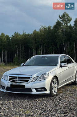 Седан Mercedes-Benz E-Class 2010 в Ковеле