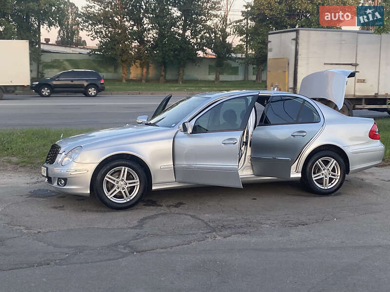 Седан Mercedes-Benz E-Class 2008 в Харькове