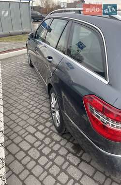 Универсал Mercedes-Benz E-Class 2011 в 