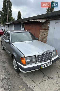 Седан Mercedes-Benz E-Class 1985 в Києві
