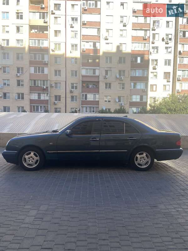 Седан Mercedes-Benz E-Class 1999 в Одессе фото 7 Седан Mercedes-Benz E-Class 1999 в Одессе