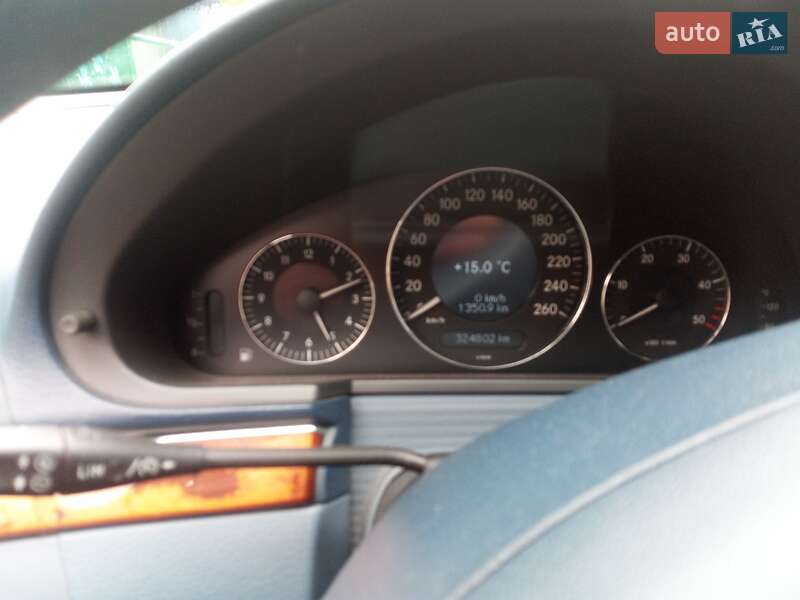Mercedes-Benz E-Class 2005