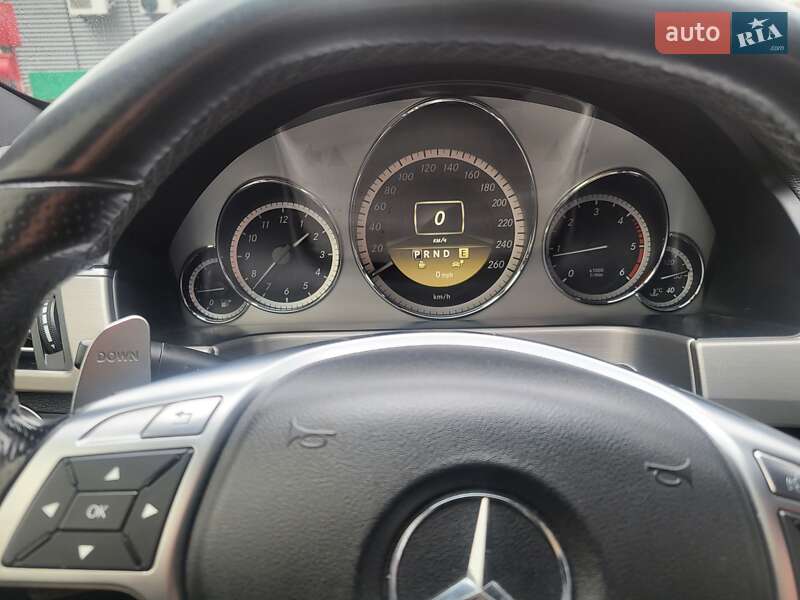 Універсал Mercedes-Benz E-Class 2011 в Києві