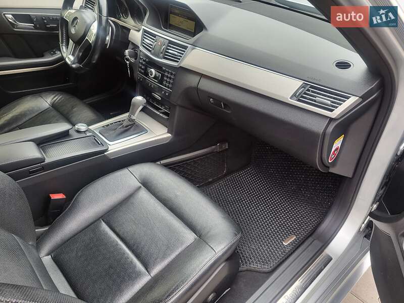 Універсал Mercedes-Benz E-Class 2011 в Києві