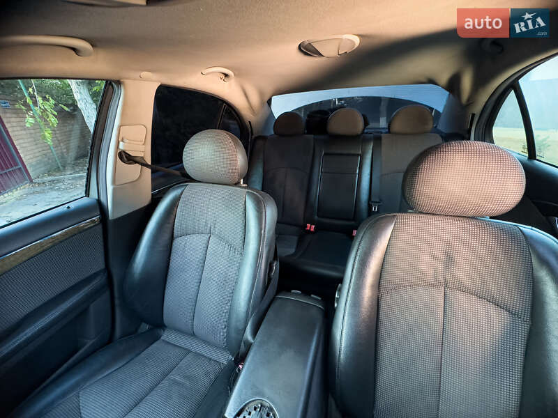 Седан Mercedes-Benz E-Class 2003 в Великодолинском фото 14 Седан Mercedes-Benz E-Class 2003 в Великодолинском