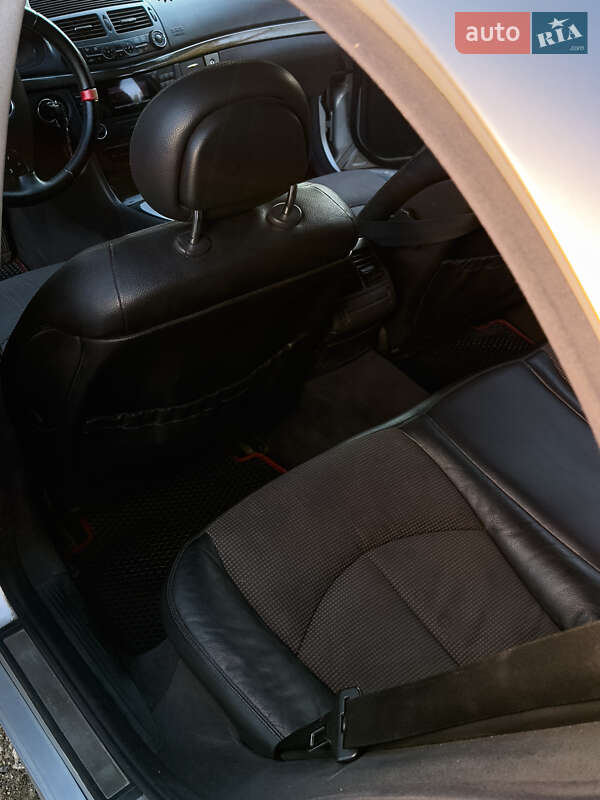 Седан Mercedes-Benz E-Class 2003 в Великодолинском фото 18 Седан Mercedes-Benz E-Class 2003 в Великодолинском