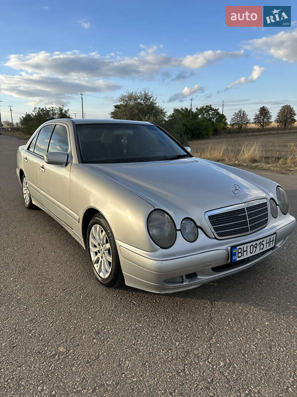 Седан Mercedes-Benz E-Class 2000 в Одесі фото 3 Седан Mercedes-Benz E-Class 2000 в Одесі