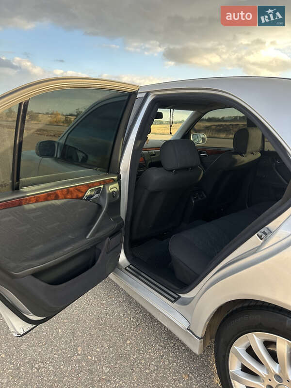 Седан Mercedes-Benz E-Class 2000 в Одесі фото 20 Седан Mercedes-Benz E-Class 2000 в Одесі