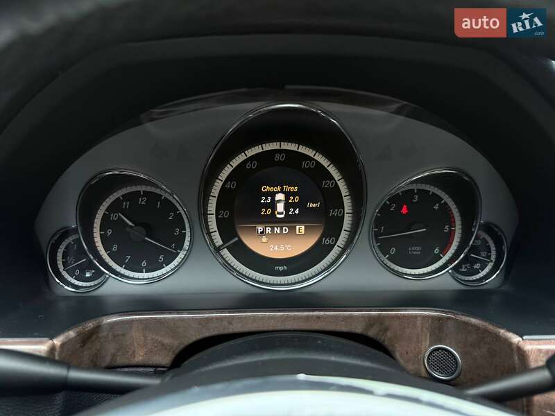 Седан Mercedes-Benz E-Class 2012 в Рівному