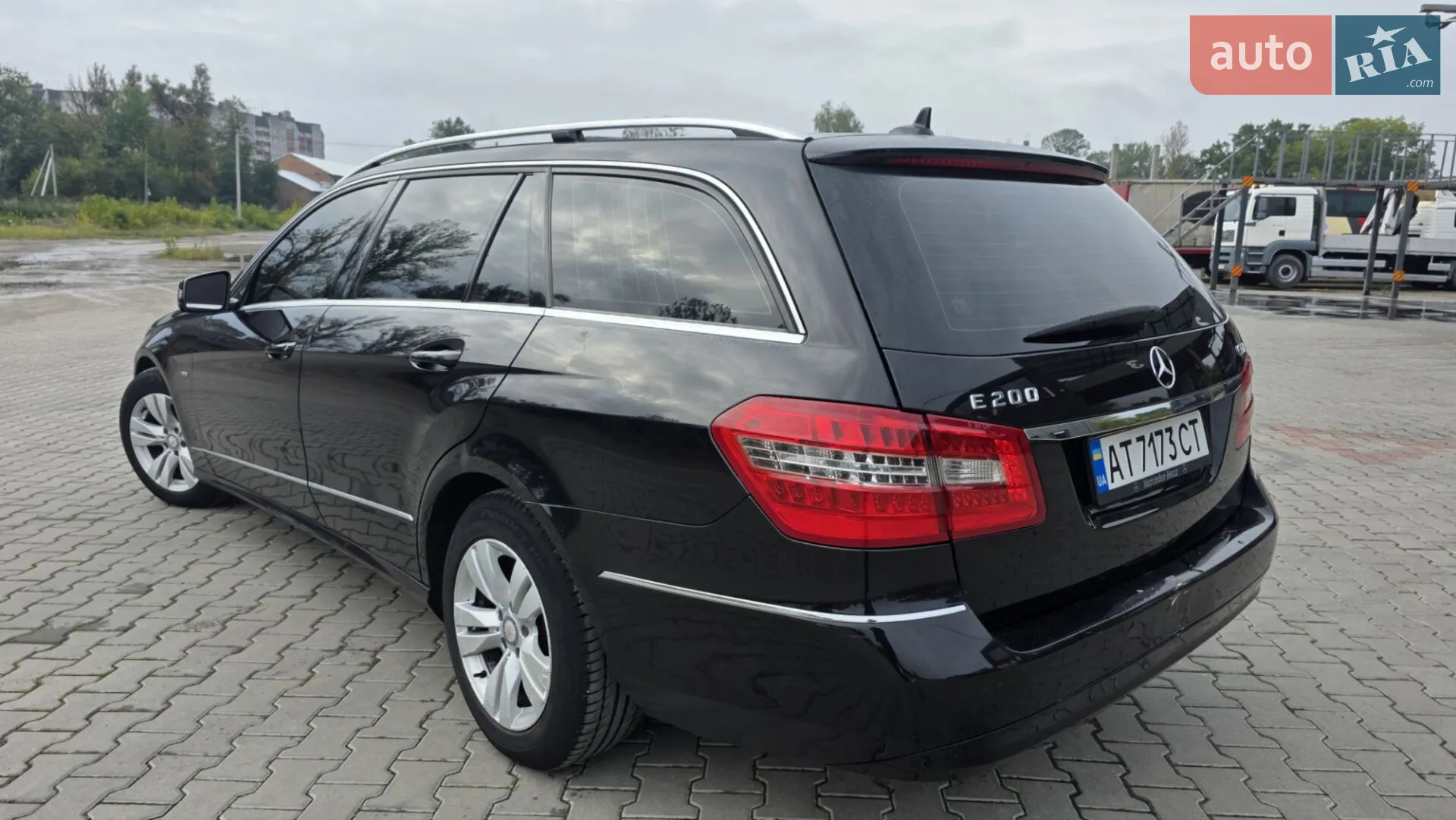 2011 Mercedes-Benz E-klasse - мініатюра 3