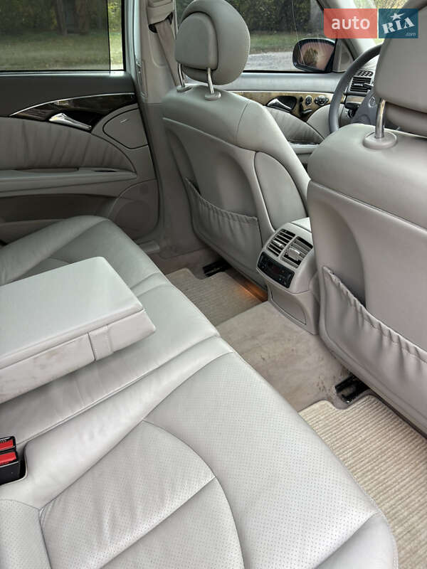 Седан Mercedes-Benz E-Class 2004 в Новых Санжарах